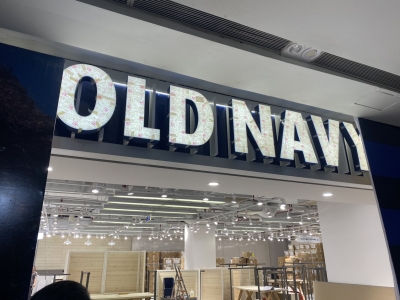 Thi công shop Thời trang cao cấp OLD NAVY tại Vincom Đồng Khởi